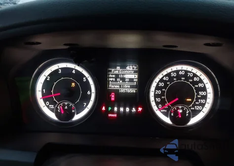 2018 Ram 1500 Tradesman 4X4 5'7 Box z USA, uszkodzony, nr VIN 3C6RR7KT5JG178391